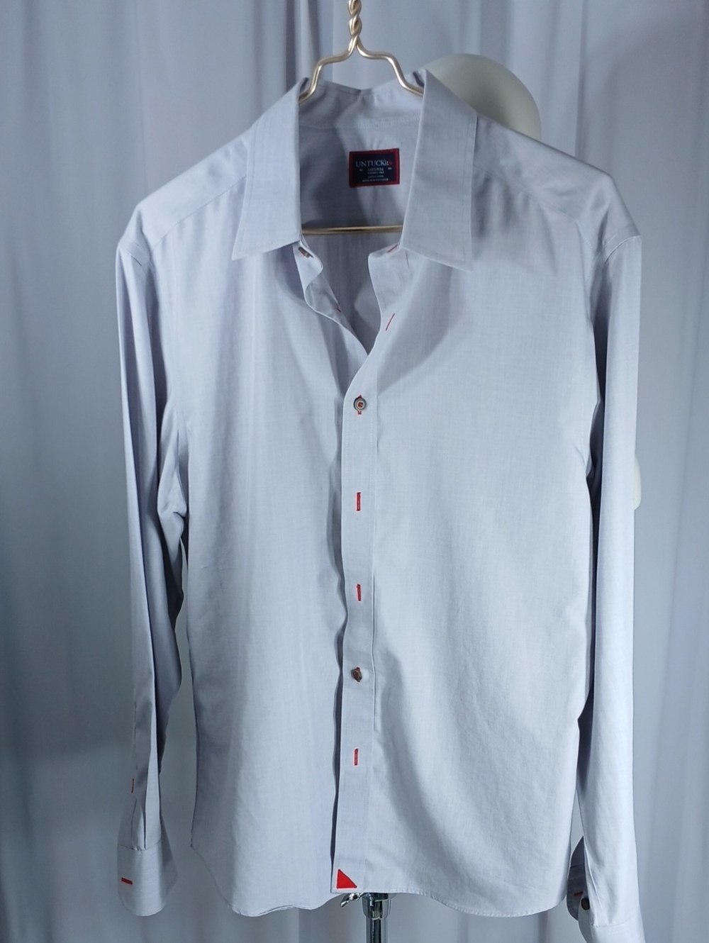 UNTUCKit Men's Light Gray Dress Shirt with Red Stitch Accents